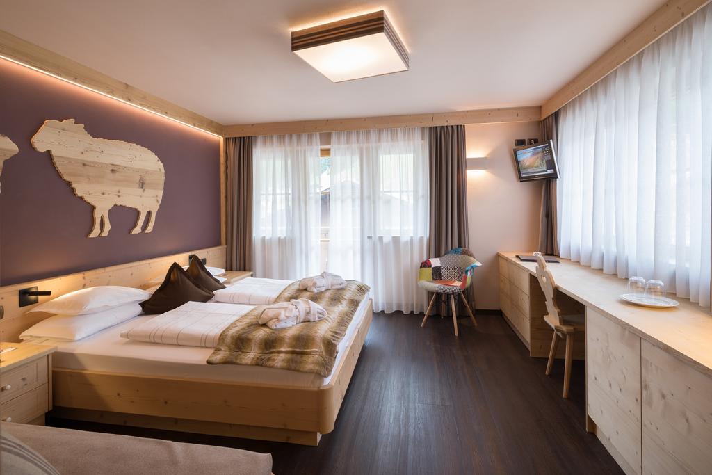 Hotel Somont Selva di Val Gardena Exterior foto
